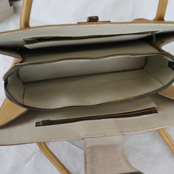 VTG AZTEC MEXICAN LEATHER FIESTA Purse Large Handtooled Tan Leather Shoulder Bag